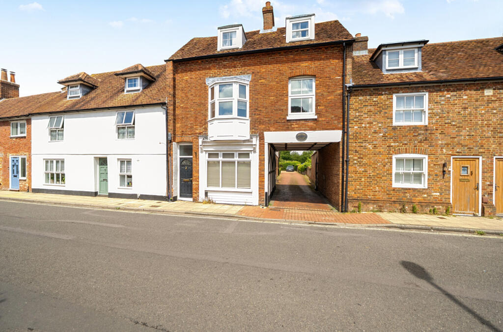 Main image of property: West Street, Havant, Hampshire, PO9