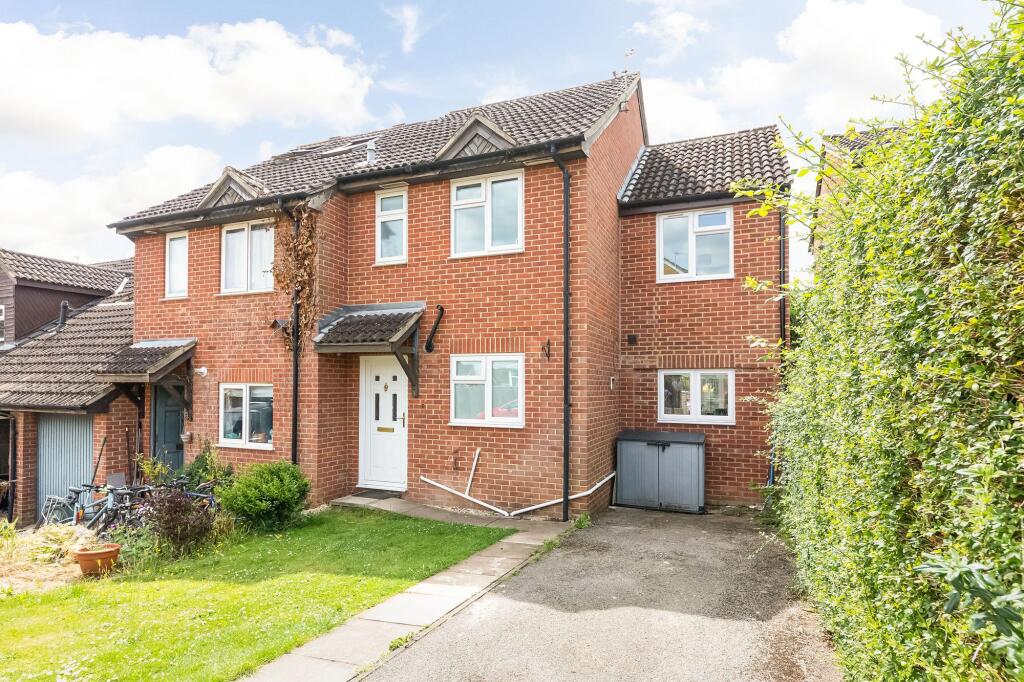 Main image of property: Denton Close, Abingdon, OX14
