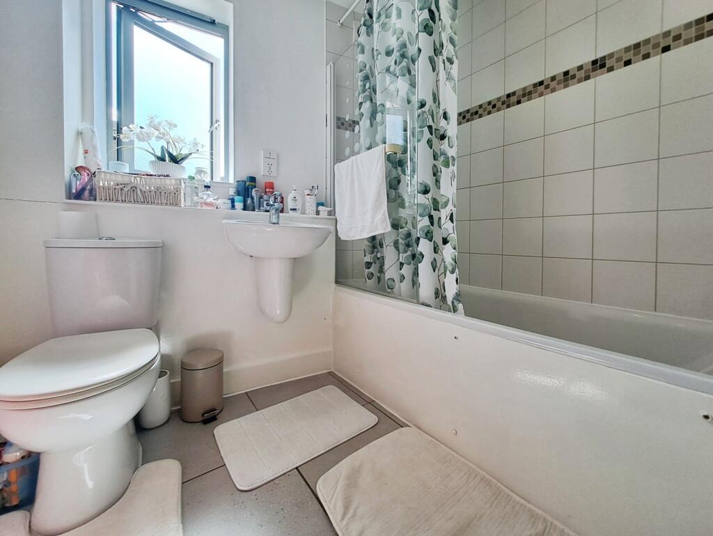Apartment in Thanet, Cliftonville West, Cliftonville - More