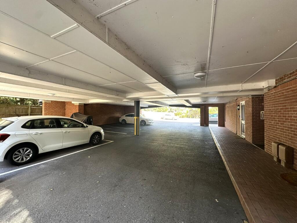 Apartment in Portsmouth - More
