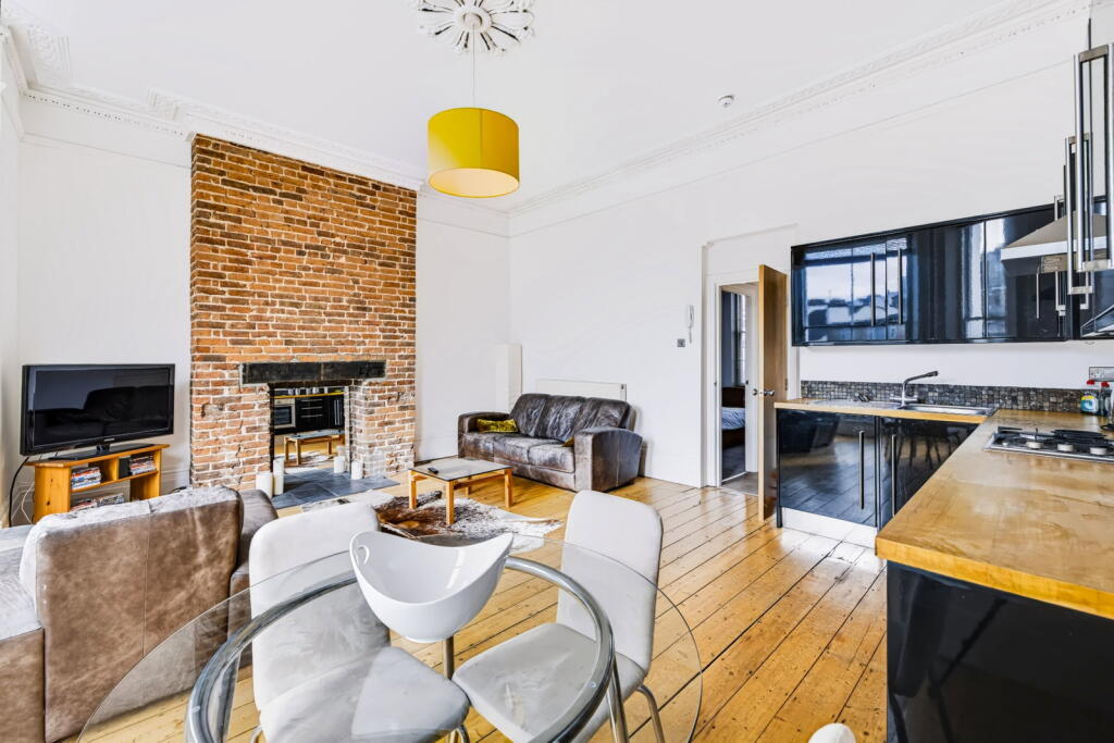 Apartment in Brighton - View 5