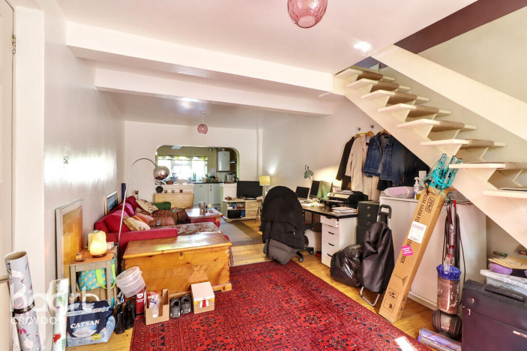2-bed semi-detached on Beulah Grove, Croydon, £350,000
