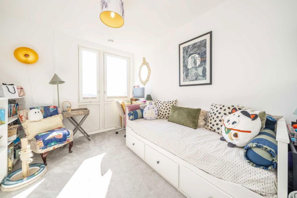 Apartment in London - View 4