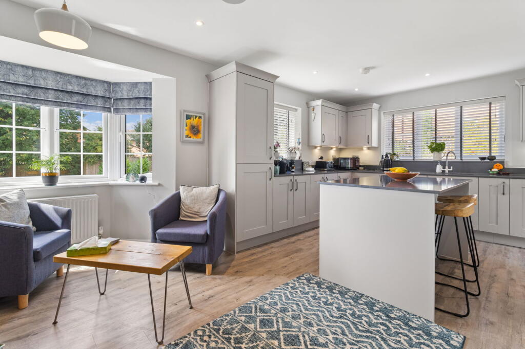Malvern Oaks Close, Cradley, Malvern, WR13 5NE photo 2