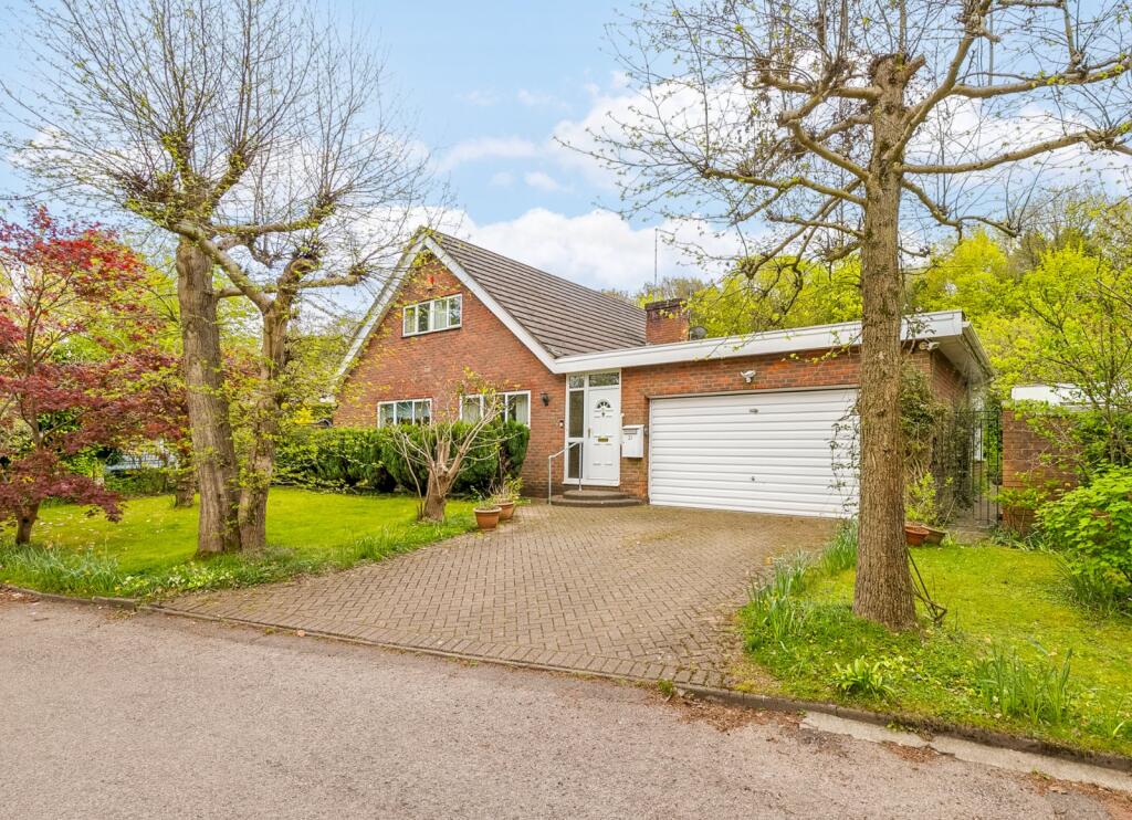 3-bed detached on Oaklands Rise, Oaklands, Welwyn, Hertfordshire, AL6, £875,000