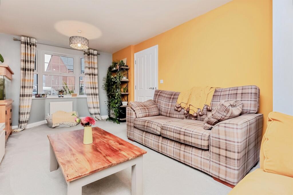House in Northampton - View 3