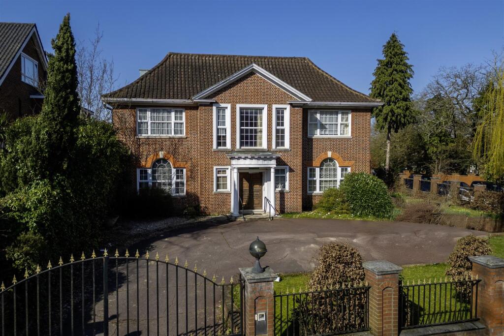 Main image of property: The Bishops Avenue, N2