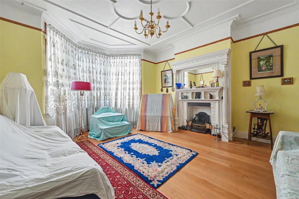 House in London, Willesden Green, Harlesden - View 4