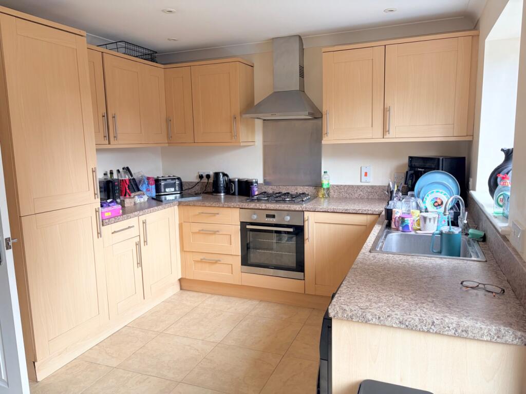 Rosemerry Place, Langley, Southampton, Hampshire, SO45 photo 2