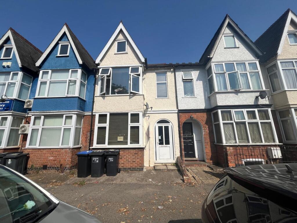 Main image of property: Kingsthorpe Grove, NORTHAMPTON