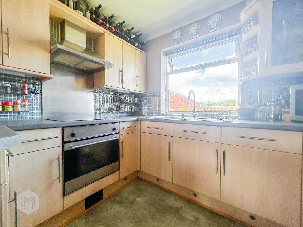 Apartment in Bolton, Halliwell - View 4