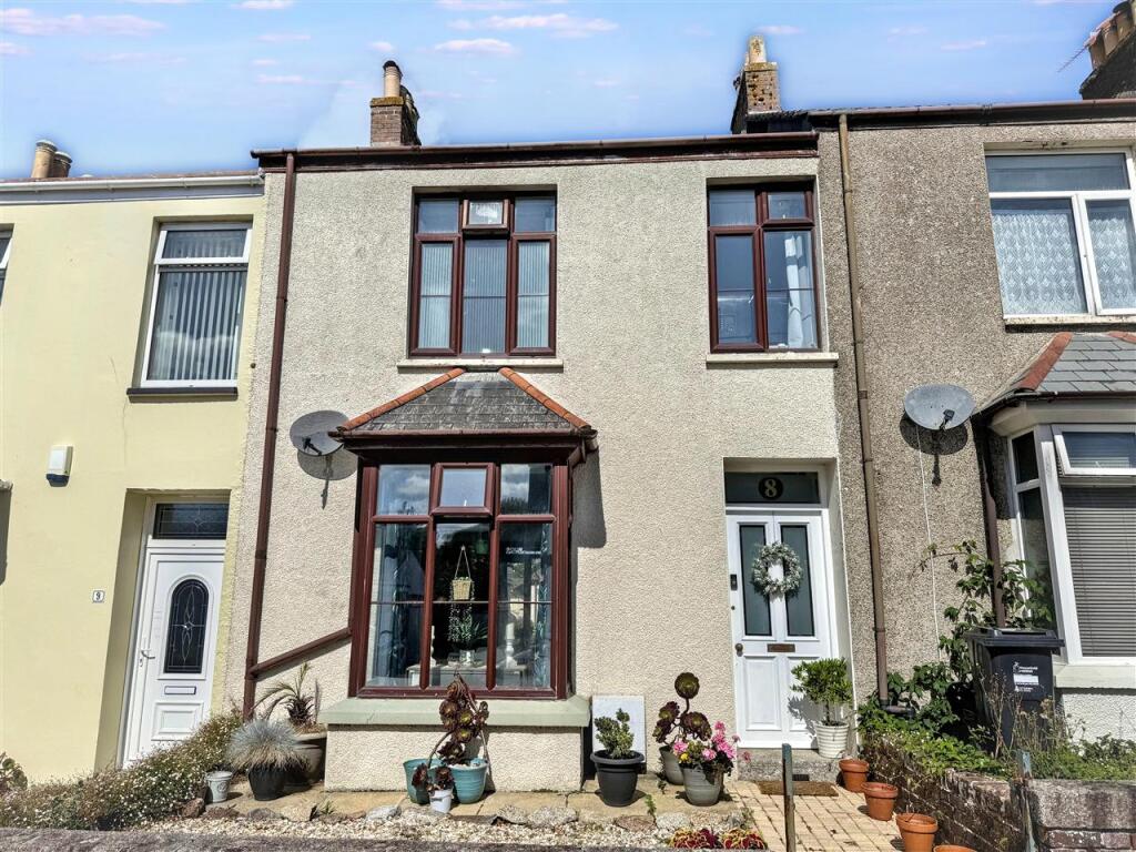 Main image of property: FALMOUTH