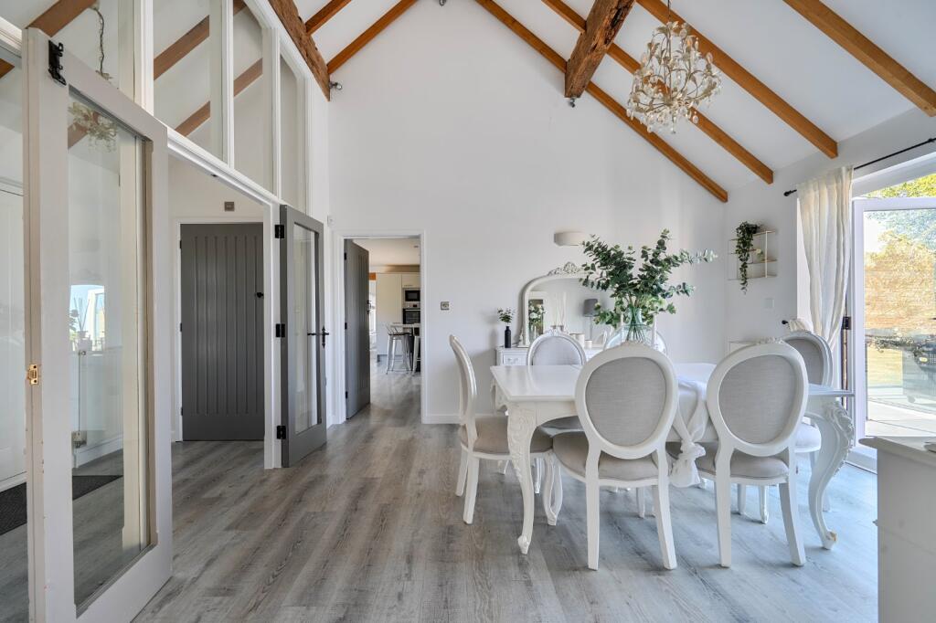 House in South Kesteven, Tallington - View 2