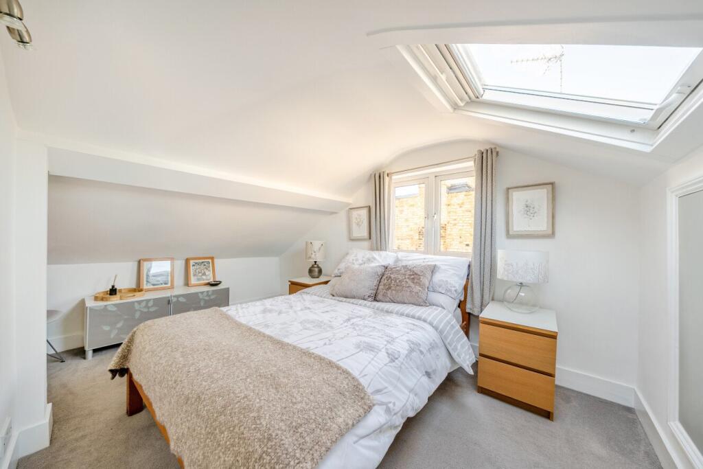 House in London - View 4