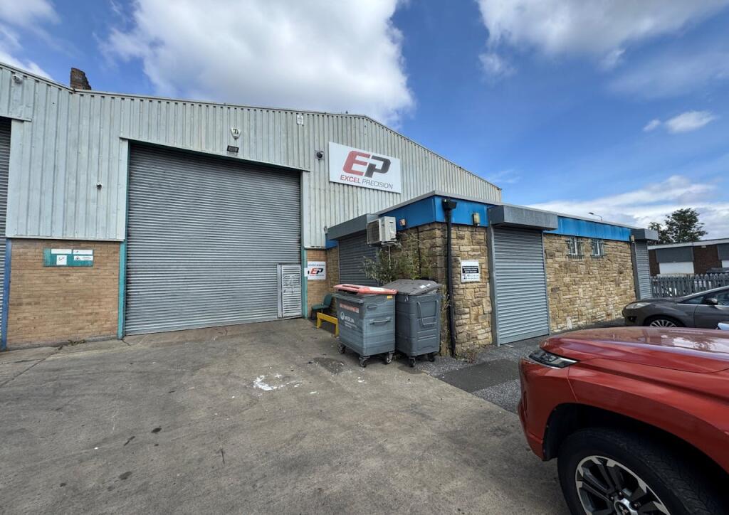 Main image of property: Unit 2 Park Farm Industrial Estate, Westland Road, Leeds, LS11 5XA