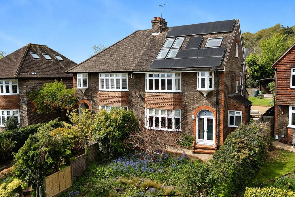 Main image of property: Earlswood Road, Redhill, Surrey, RH1