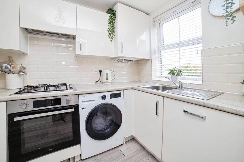 Moonbeam Way, Mansfield, Nottinghamshire, NG18 - More