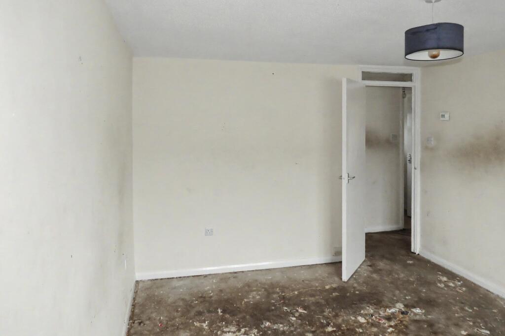 Apartment in Preston - View 4
