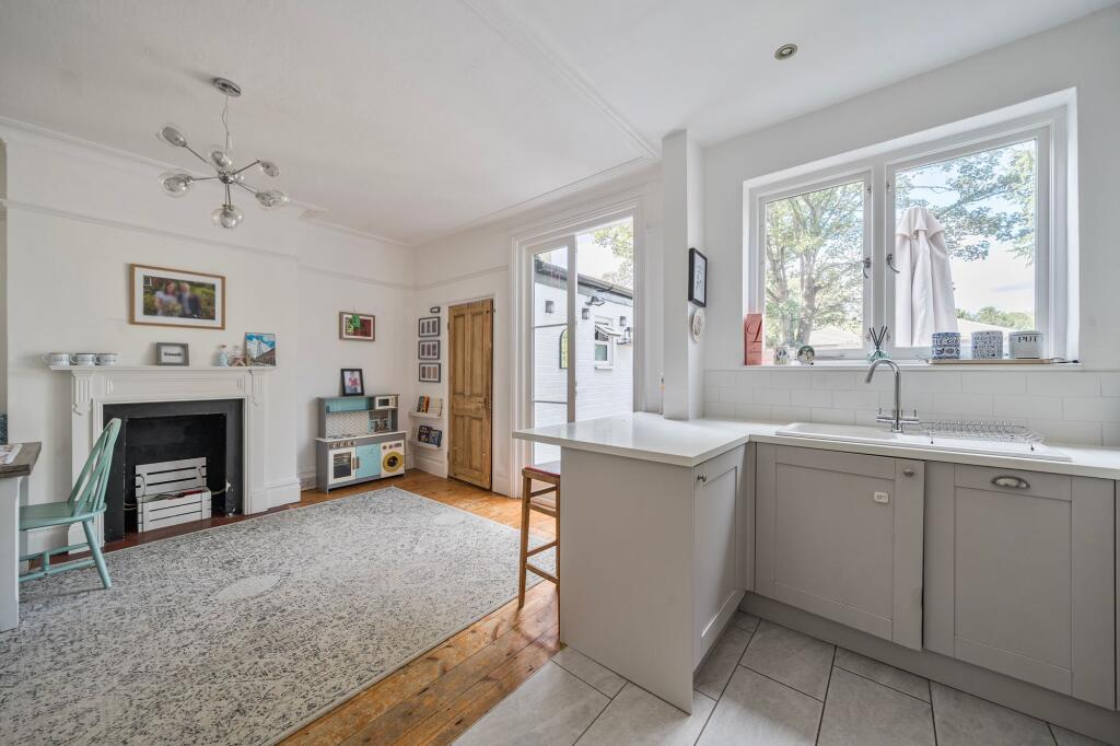 House in Kingston upon Thames - View 5
