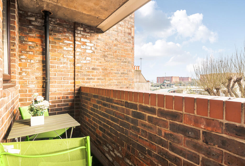 Main image of property: Cumberland Place, Bristol, BS8