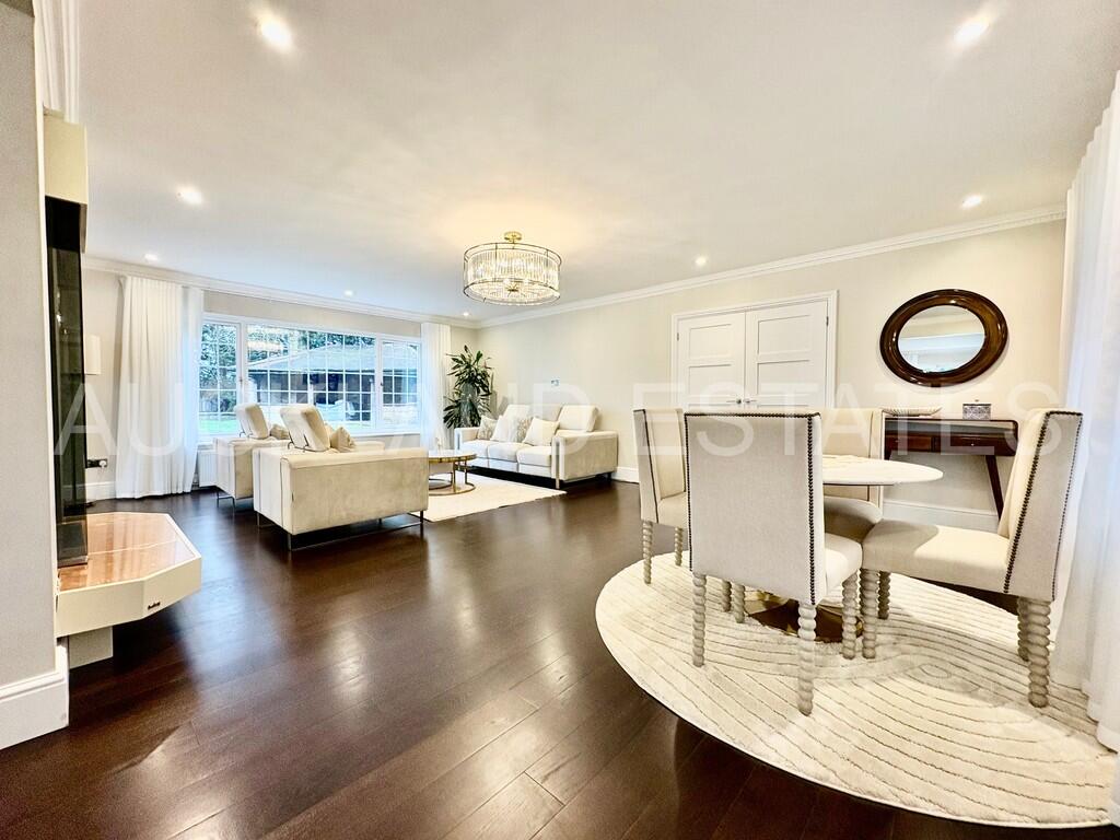 Additional image 8 of Foxes Lane, Brookmans Park, AL9