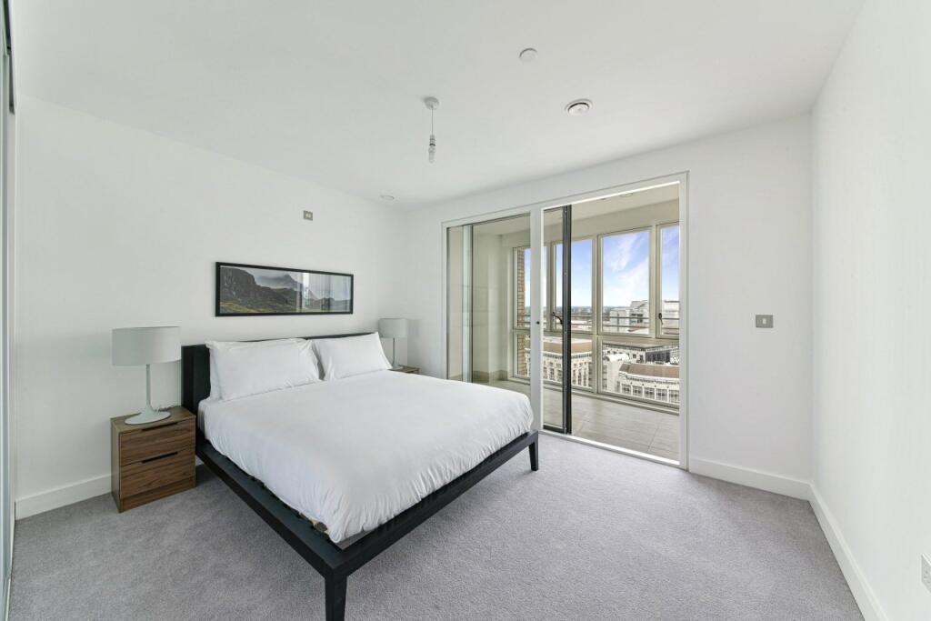 Apartment in London, Blackwall - View 4