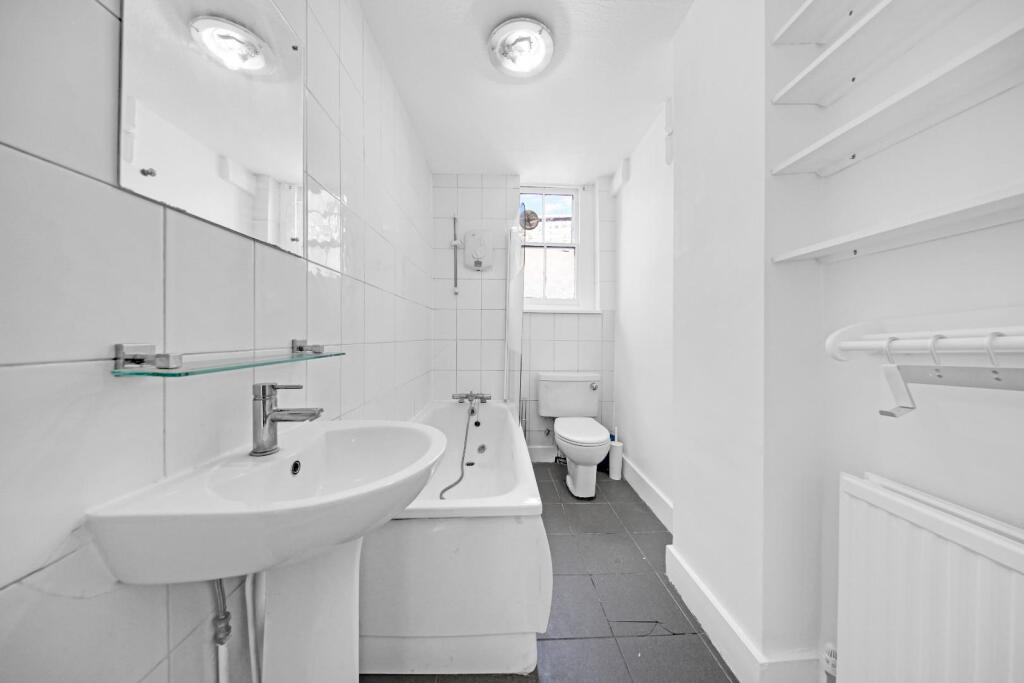 Apartment in London - View 5