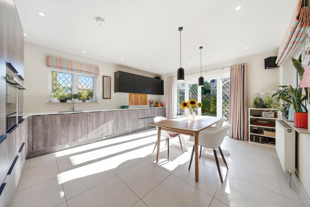 House in Cambridge - View 3