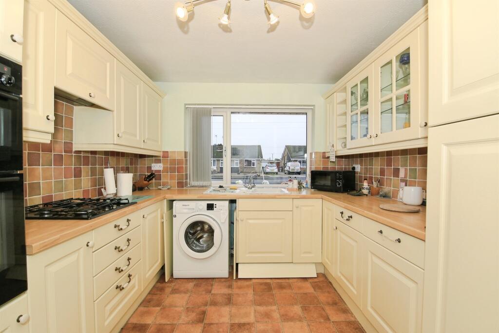 Wakelyn Road, Whittlesey, Peterborough photo 2