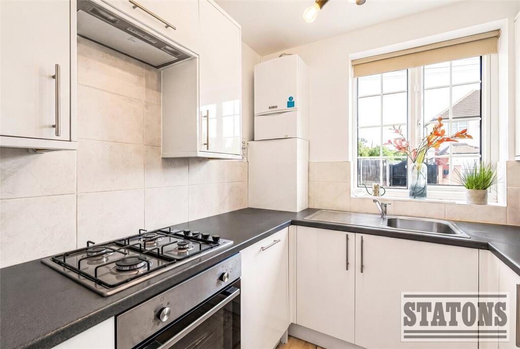 House in London - View 5