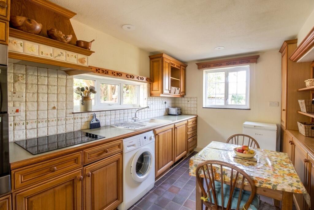 Wylye Road, Hanging Langford, SP3 photo 4