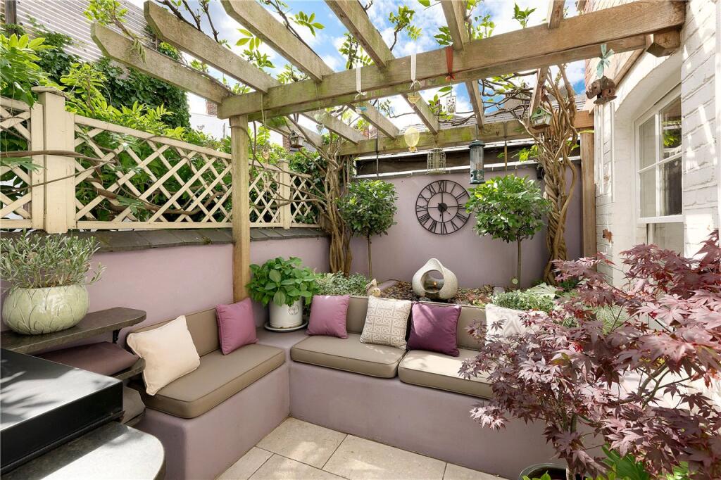 Main image of property: Prince Of Wales Drive, London, SW11