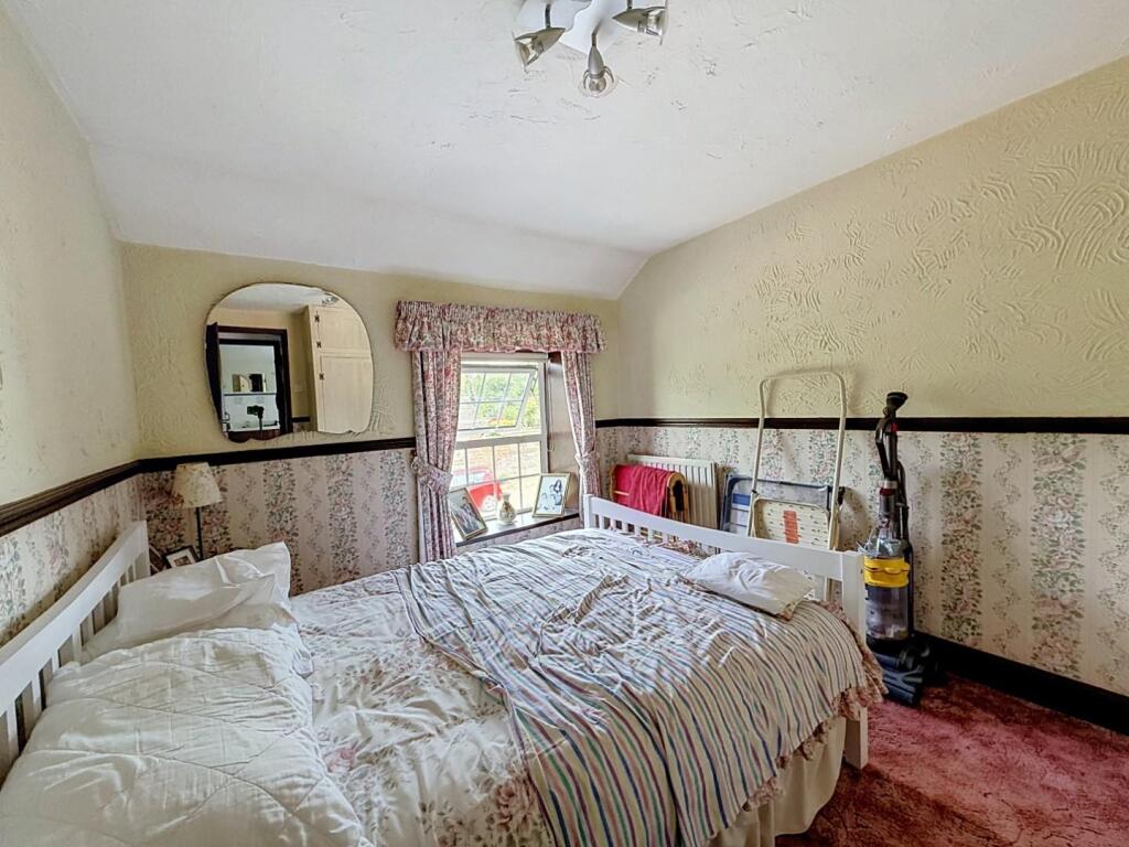 House in Braintree, Sturmer - More