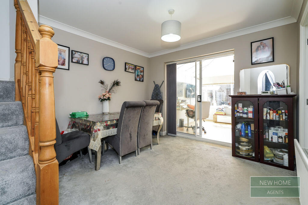 House in Darlington - More