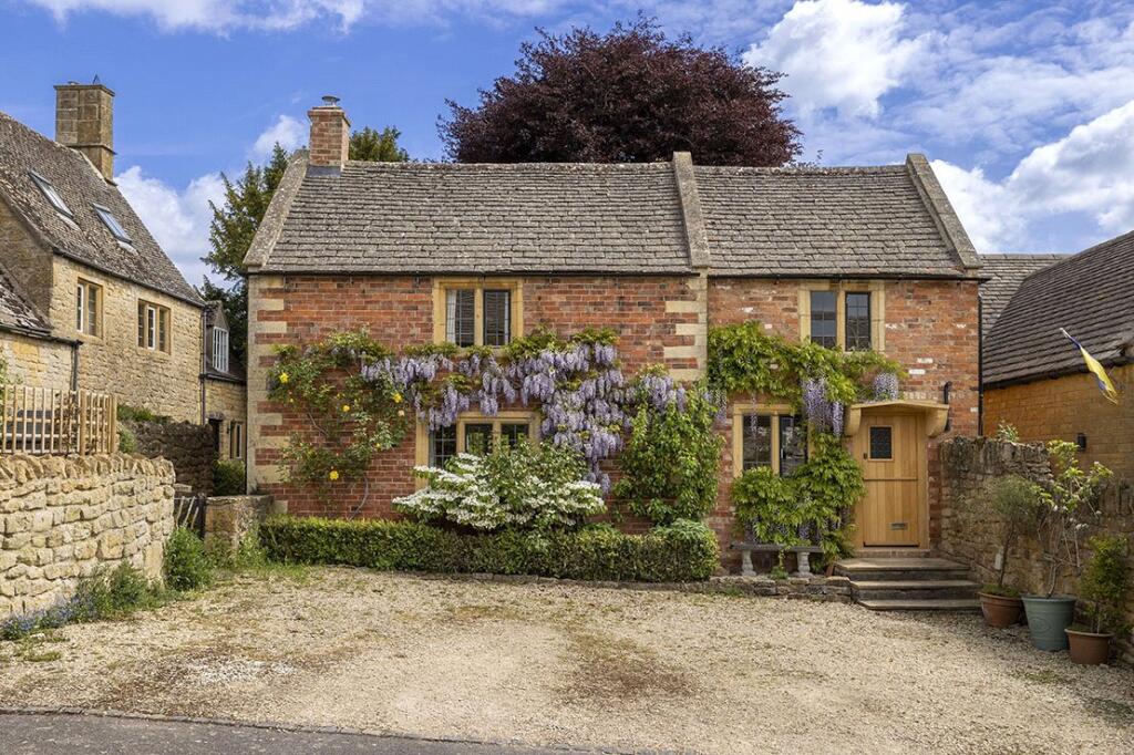 Main image of property: Keyts Acre, Ebrington, Chipping Campden, GL55