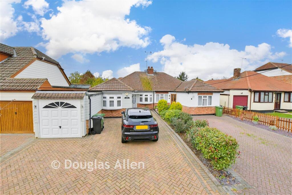 House in Basildon, Great Burstead and South Green