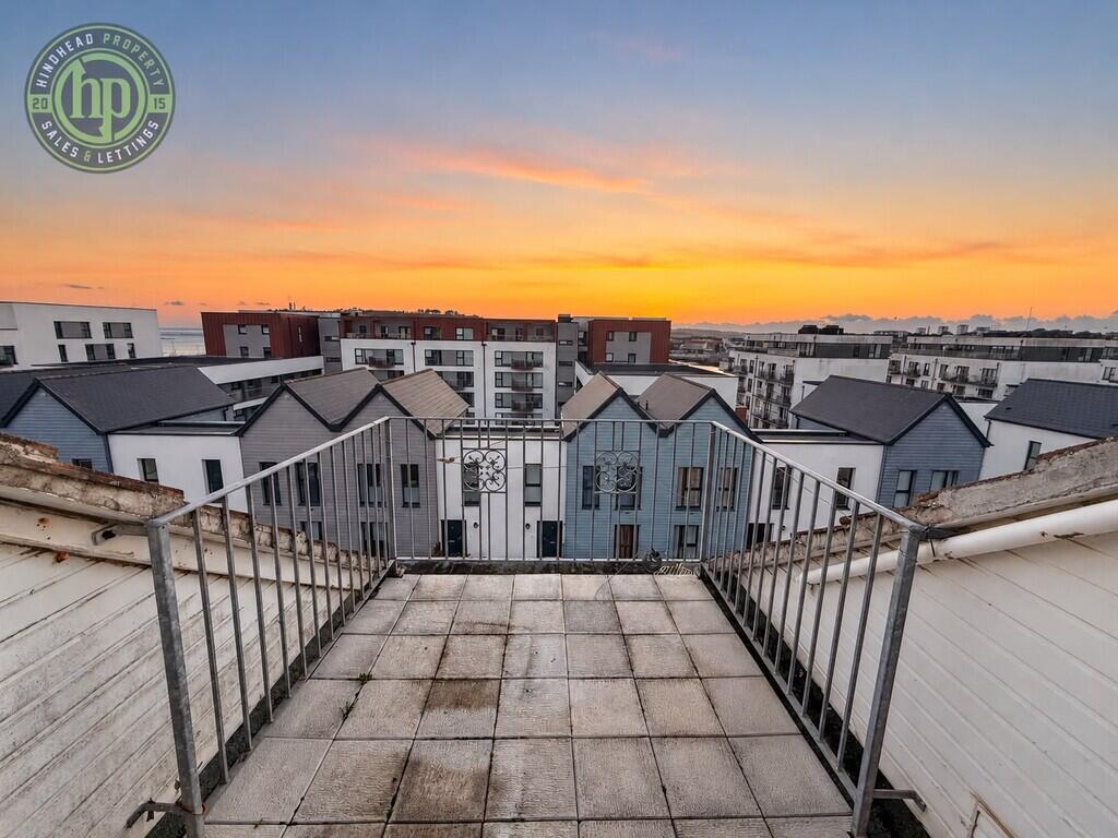 Bishop's Place, West Hoe Road photo 2