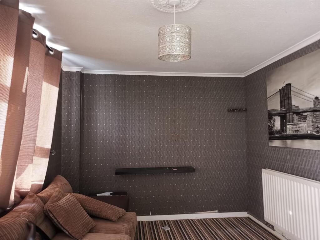 Allen Close, Birmingham photo 4