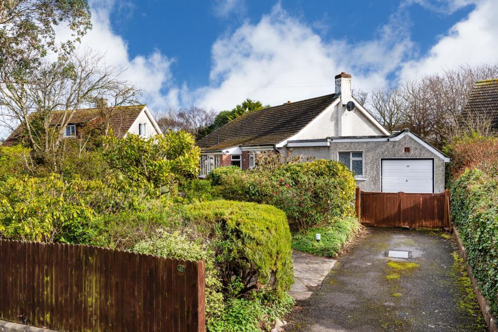 Main image of property: 37 Offington Park, Sutton, Dublin 13, D13 X2T6
