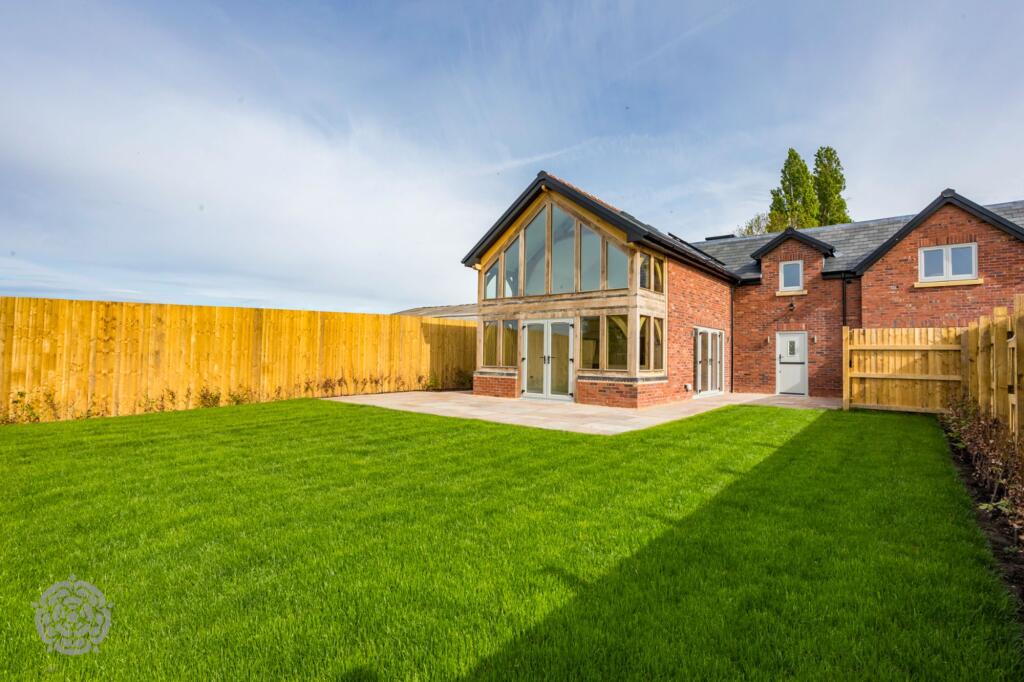 4-bed semi-detached on 60 Kenyon Lane, Warrington, WA3, £575,000