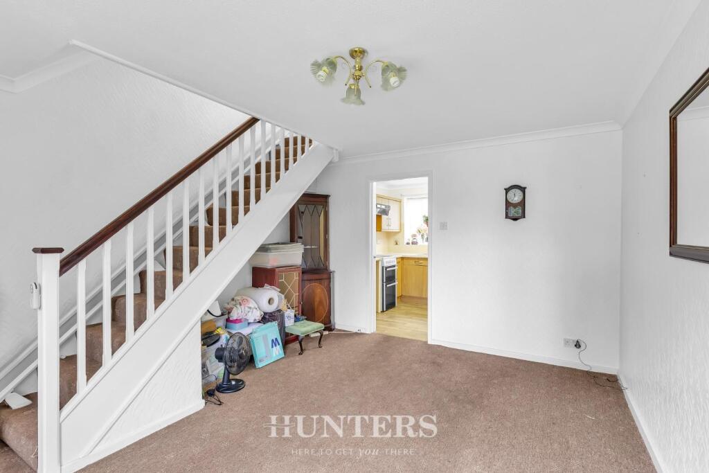 Hembury Close, Middleton, Manchester photo 3