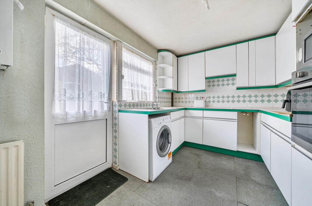 Jarvis Close, Barnet, EN5 photo 3