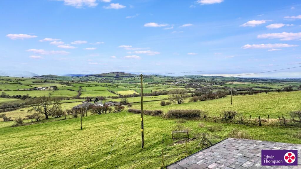 Newlands Farmhouse, Ireby, Wigton, CA7 photo 2