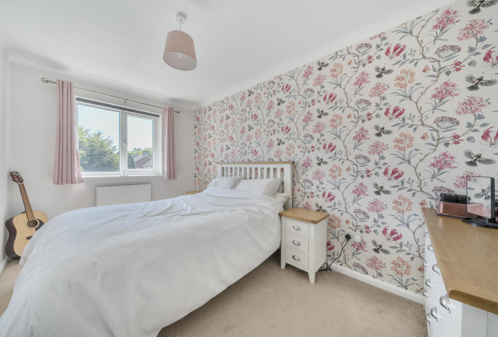 House in Tonbridge - More