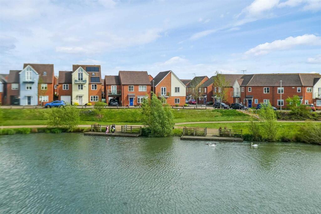 Main image of property: Harmans Cross, Broughton, Milton Keynes