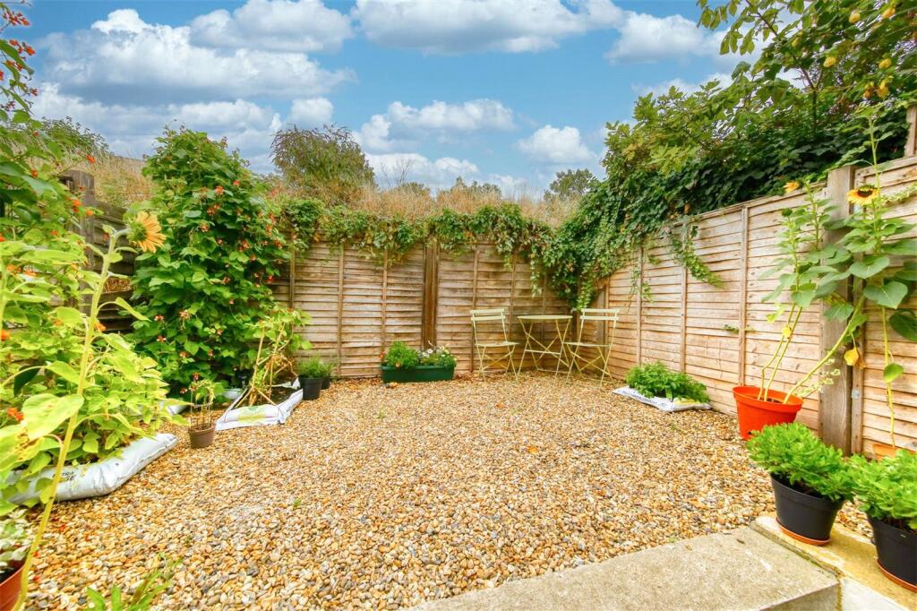 Mayall Road, Poets Corner, London, SE24 - More