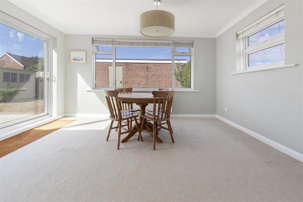 House in Brighton - View 5