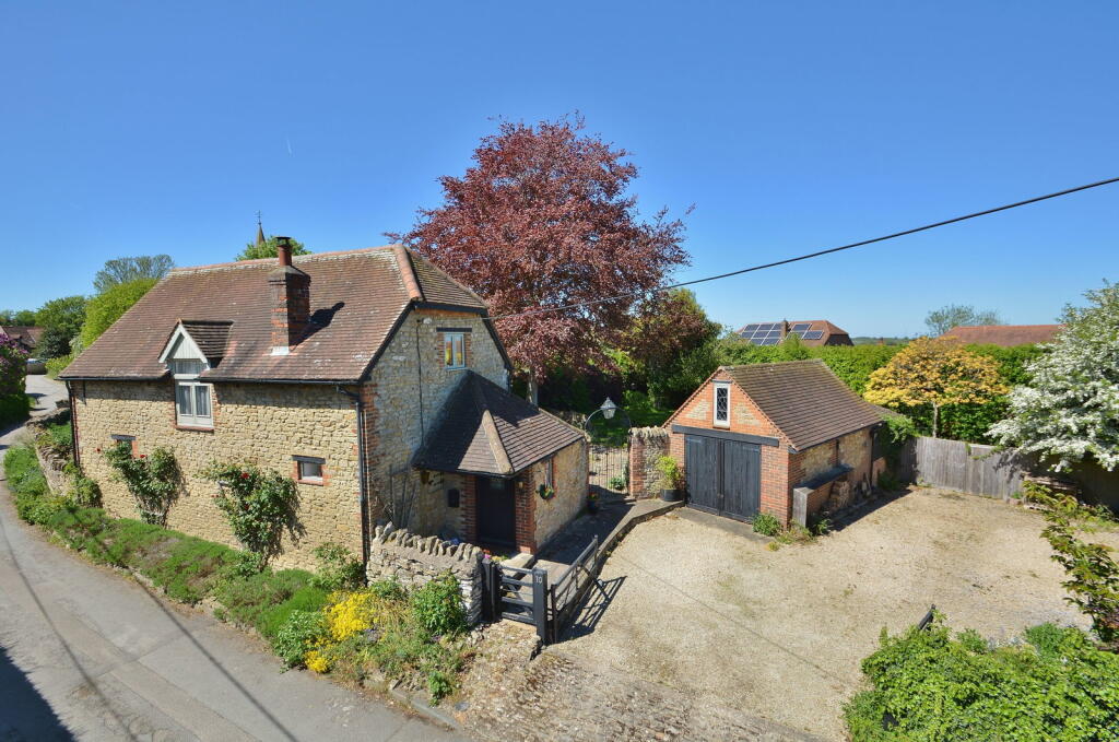 Main image of property: Chiltern View, Tetsworth
