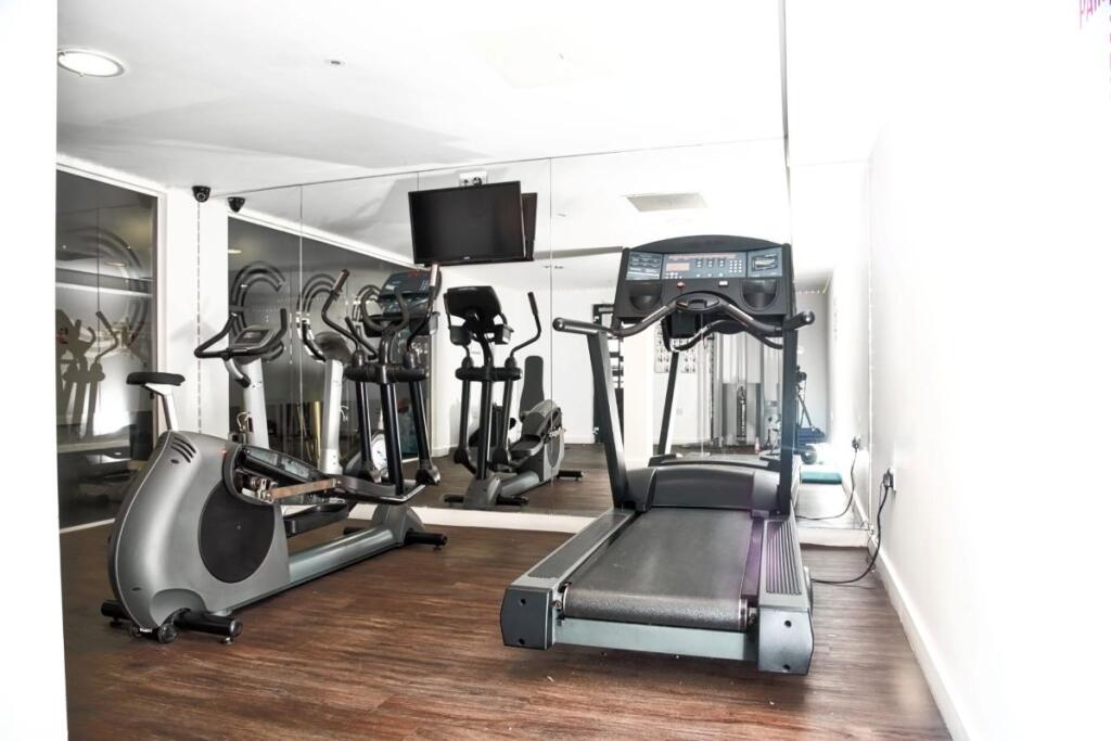 Apartment in Liverpool, Everton - More