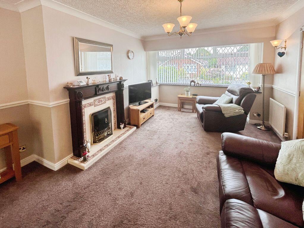 Ashdale Avenue, Ladybridge - More